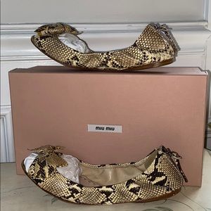 Miu Miu python flats with bow